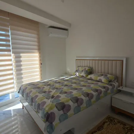 Elite Life 5 Apartment 阿拉尼亚