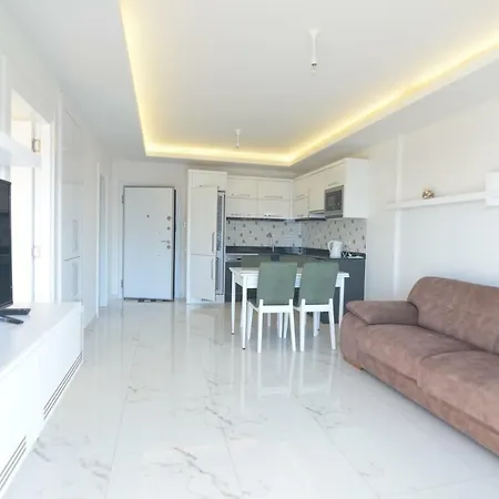 Elite Life 5 Apartment Апартаменти